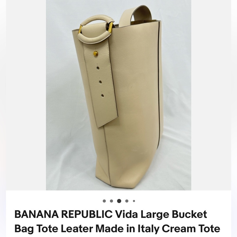 Banana Republic large cream bucket Bag/ tote - Picture 10 of 13